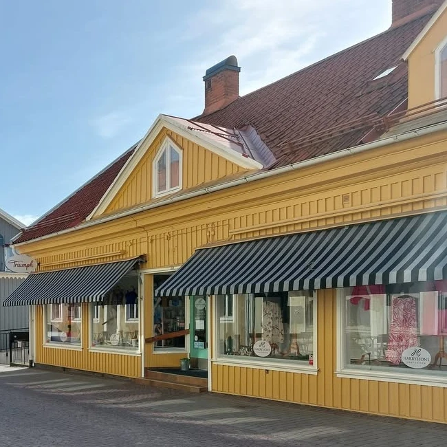 Harryssons konfektionsbutik i centrala Mönsterås